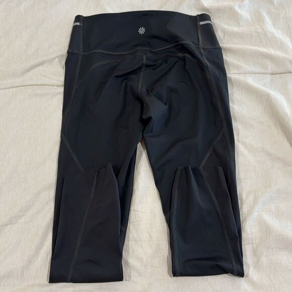 Athleta Sonic Reflective Capri Leggings • Dark Green • XS • High‑Rise Crop - Picture 3 of 3